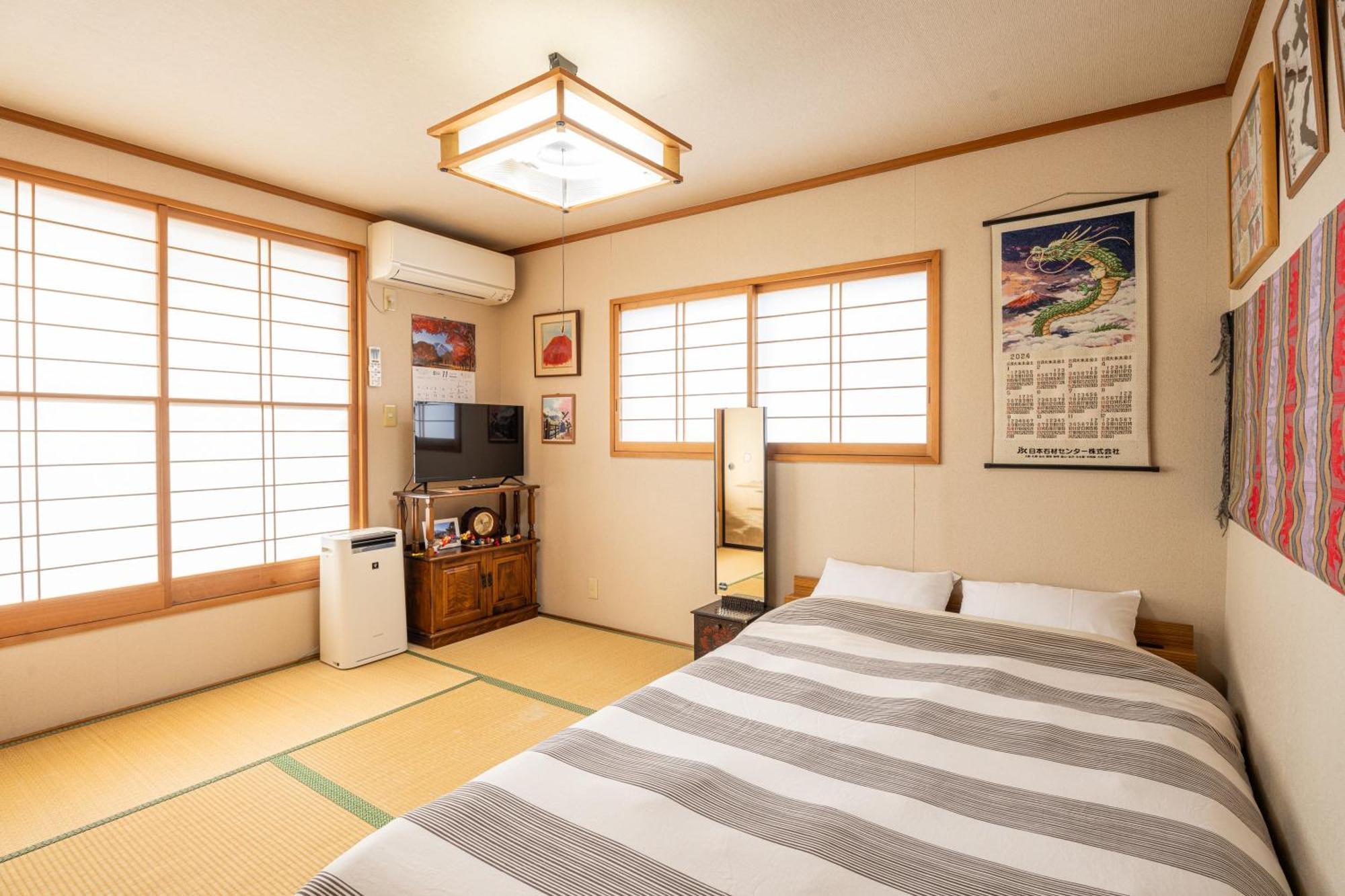 Asahi Guest House Fujiyoshida Exterior photo